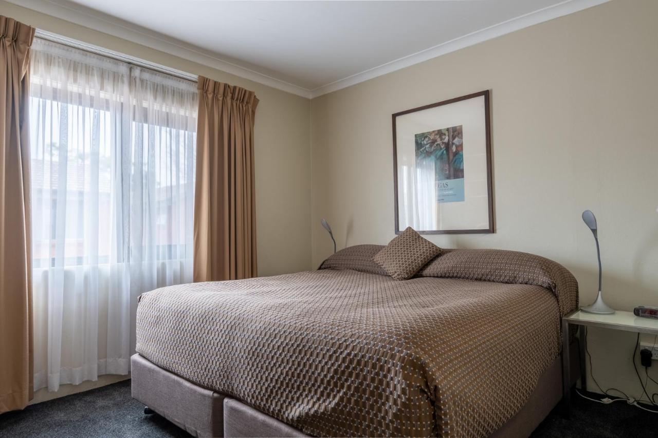 Forrest Hotel & Apartments Canberra Ngoại thất bức ảnh
