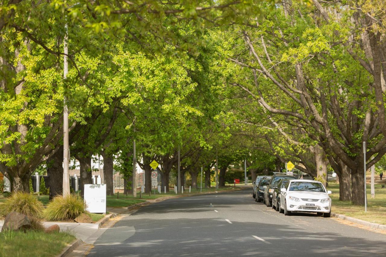 Forrest Hotel & Apartments Canberra Ngoại thất bức ảnh