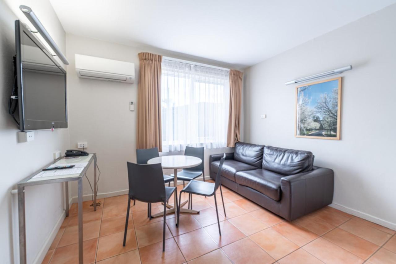Forrest Hotel & Apartments Canberra Ngoại thất bức ảnh